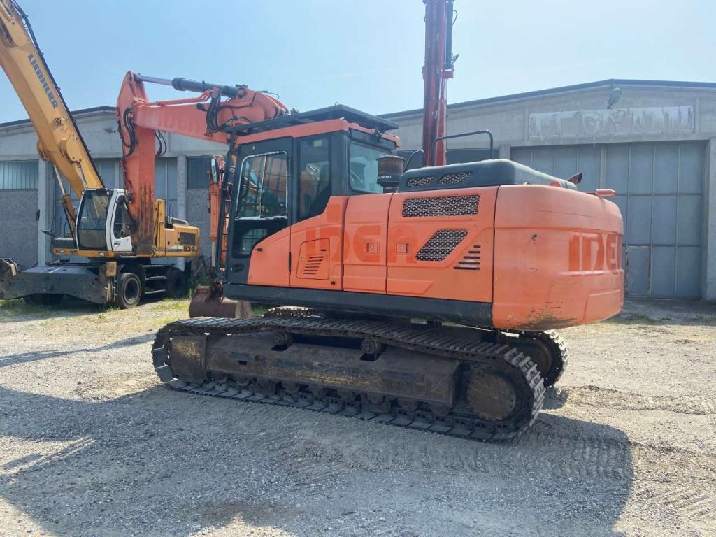 Hyundai HX 220NL Photo 4