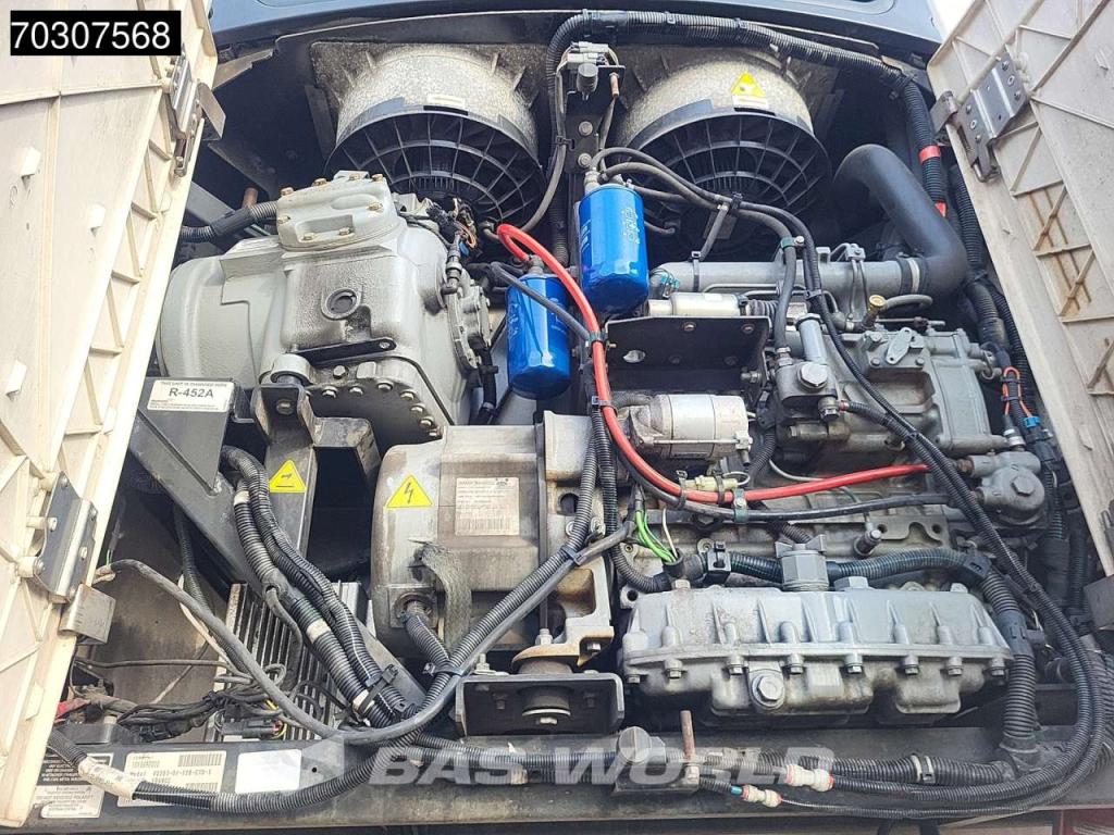 Schmitz SCB*S3B 3 axles TUV 12/26 Doppelverdampfer Blumenbreit Photo 16