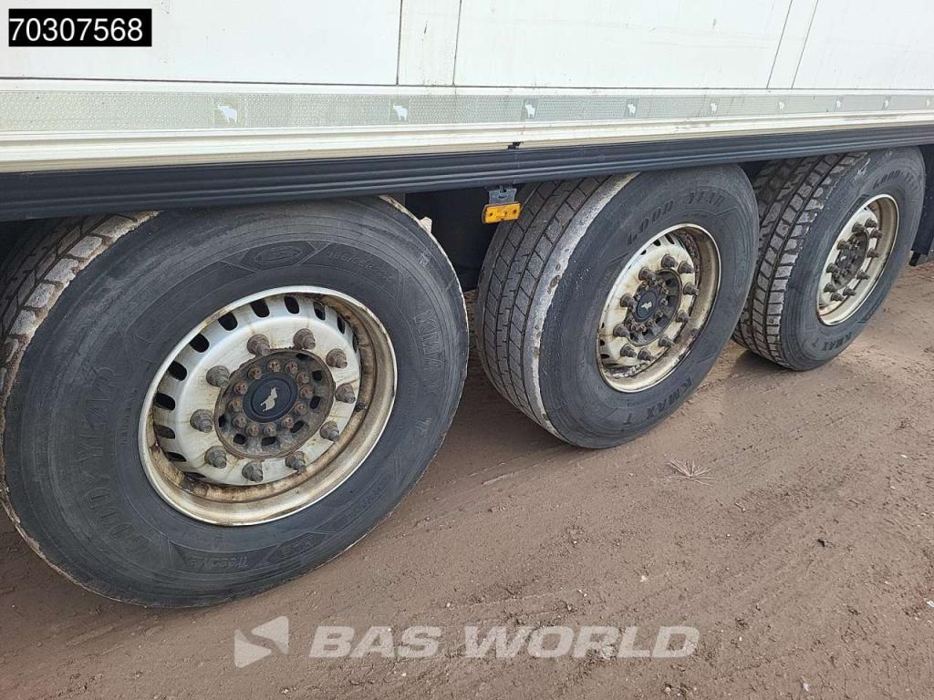 Schmitz SCB*S3B 3 axles TUV 12/26 Doppelverdampfer Blumenbreit Photo 18