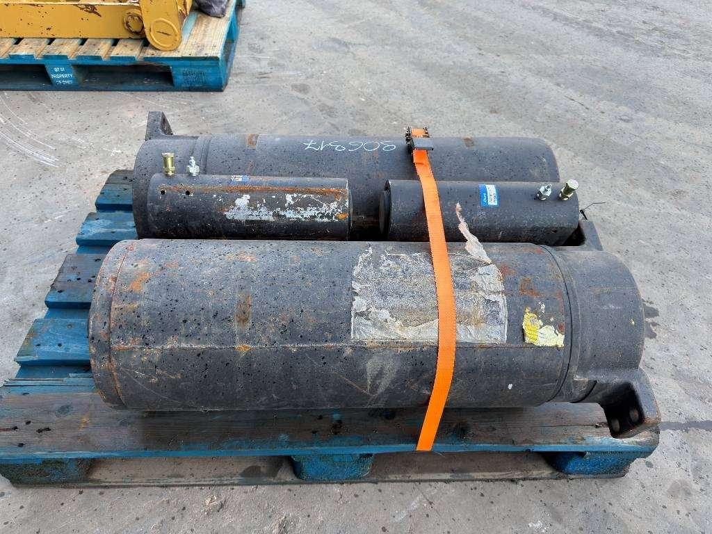 Undercarriage for Caterpillar 2x Pieces 336 / 340 / 345 Tension Device / Spanner Photo 4