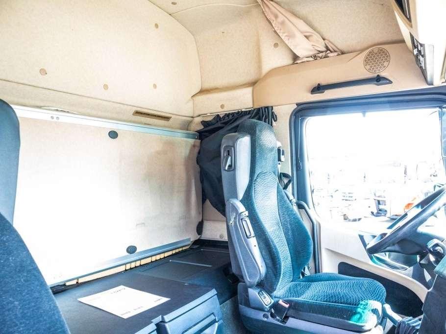 Mercedes-Benz ACTROS 1848 LS Photo 10