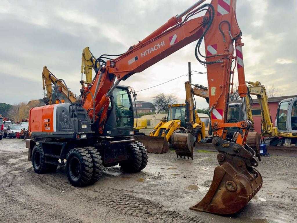 Hitachi ZX140-W3 Photo 6