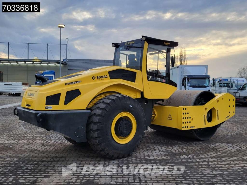 Bomag BW226 D-5 CL Cummins Engine Photo 9