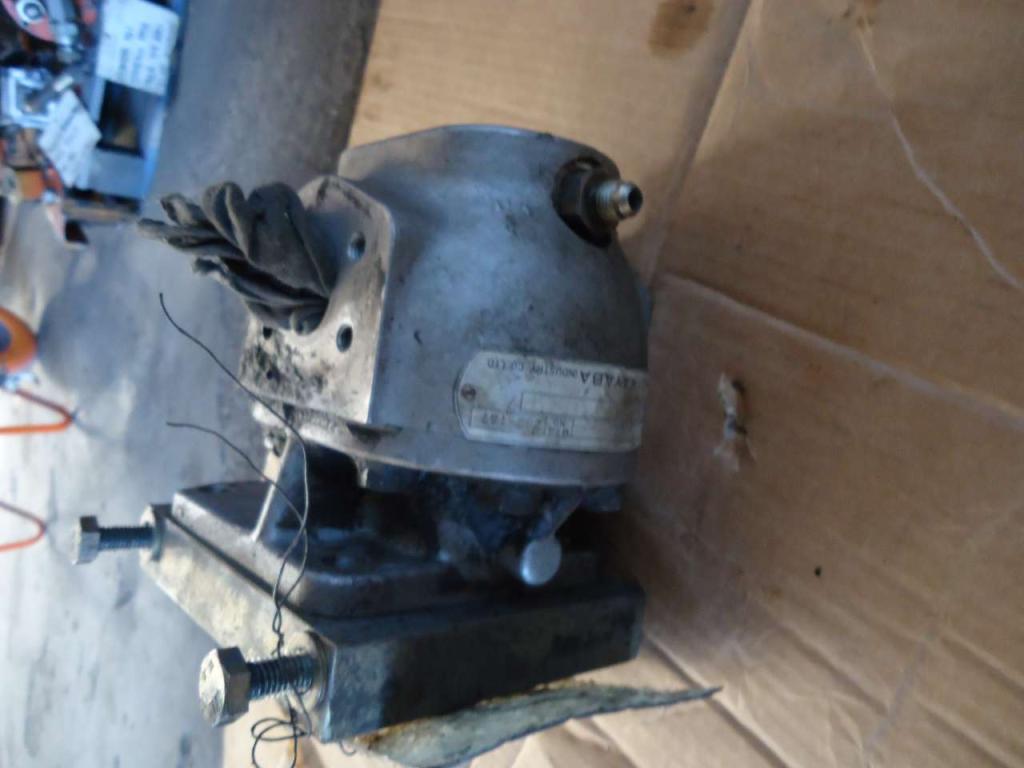 Power steering pump for Fiat Kobelco W270 Photo 3