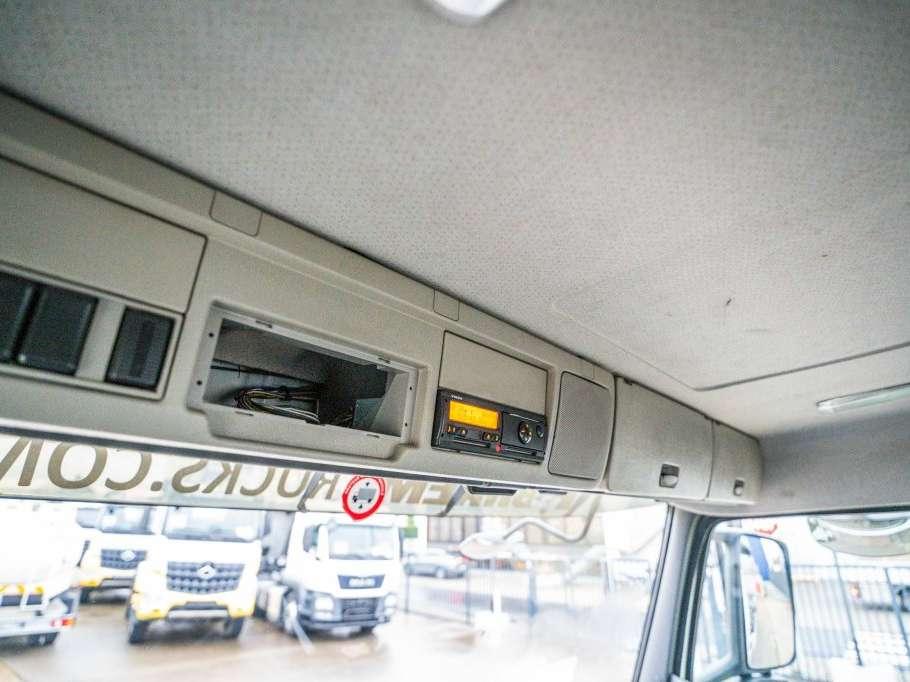 Volvo FM 330 Photo 12