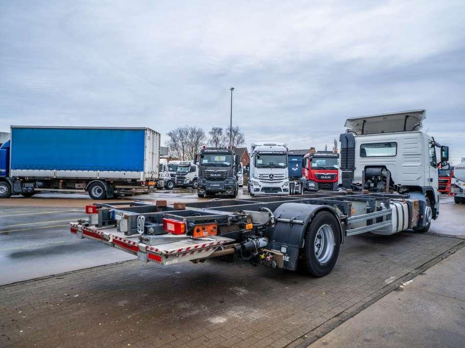 Volvo FM 330 Photo 4
