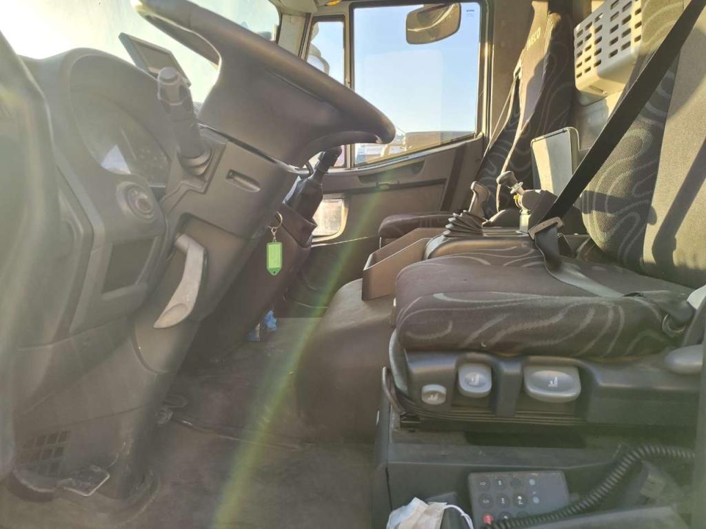 Iveco EUROCARGO ML120E25 Photo 9