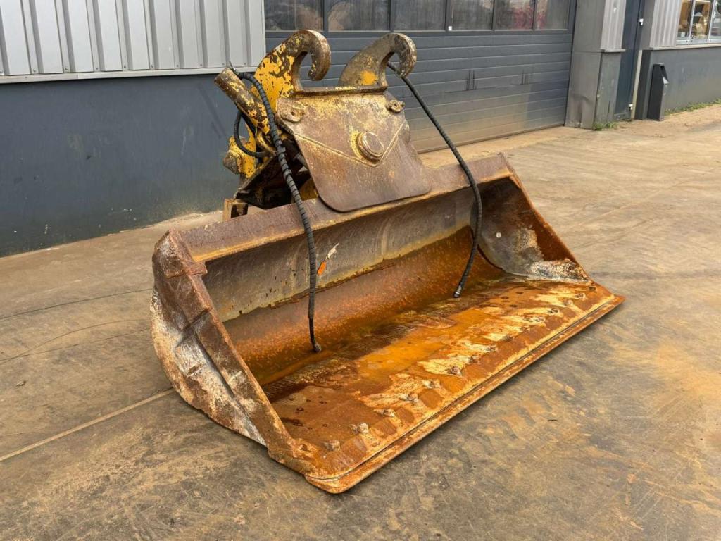 Verachtert NGT-5-35-240 CW45S Tilting Bucket Photo 2