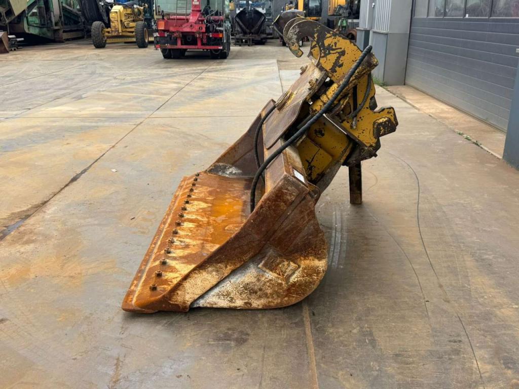 Verachtert NGT-5-35-240 CW45S Tilting Bucket Photo 4