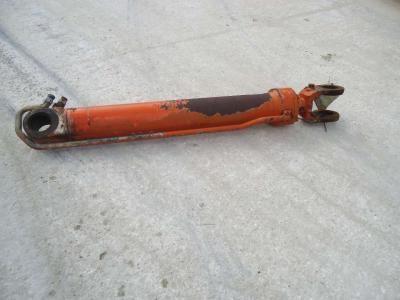 Lifting piston for Fiat Kobelco W190 sold by OLM 90 Srl
