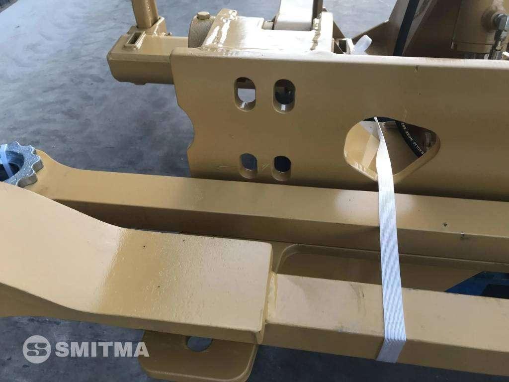 Caterpillar 140M Photo 4