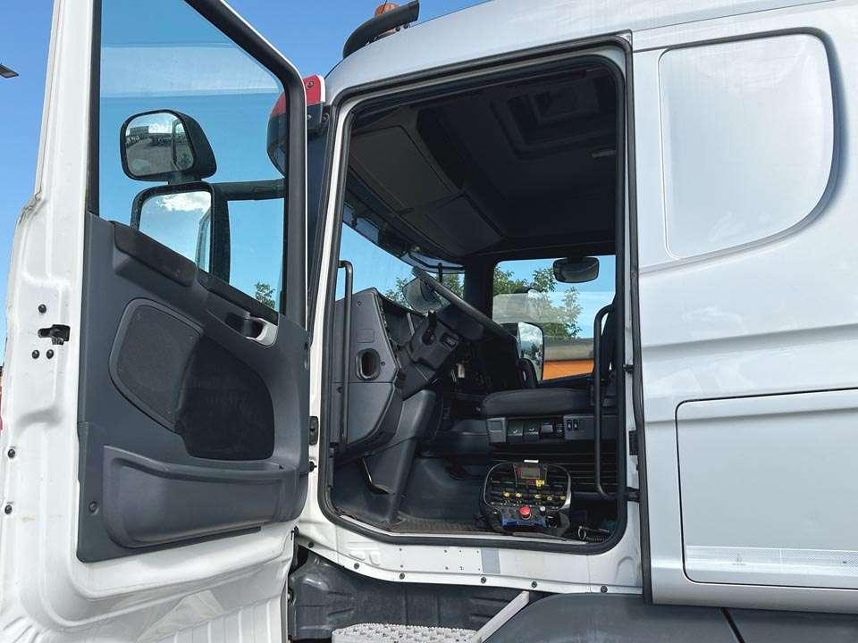 Scania R480 8X2 Photo 17