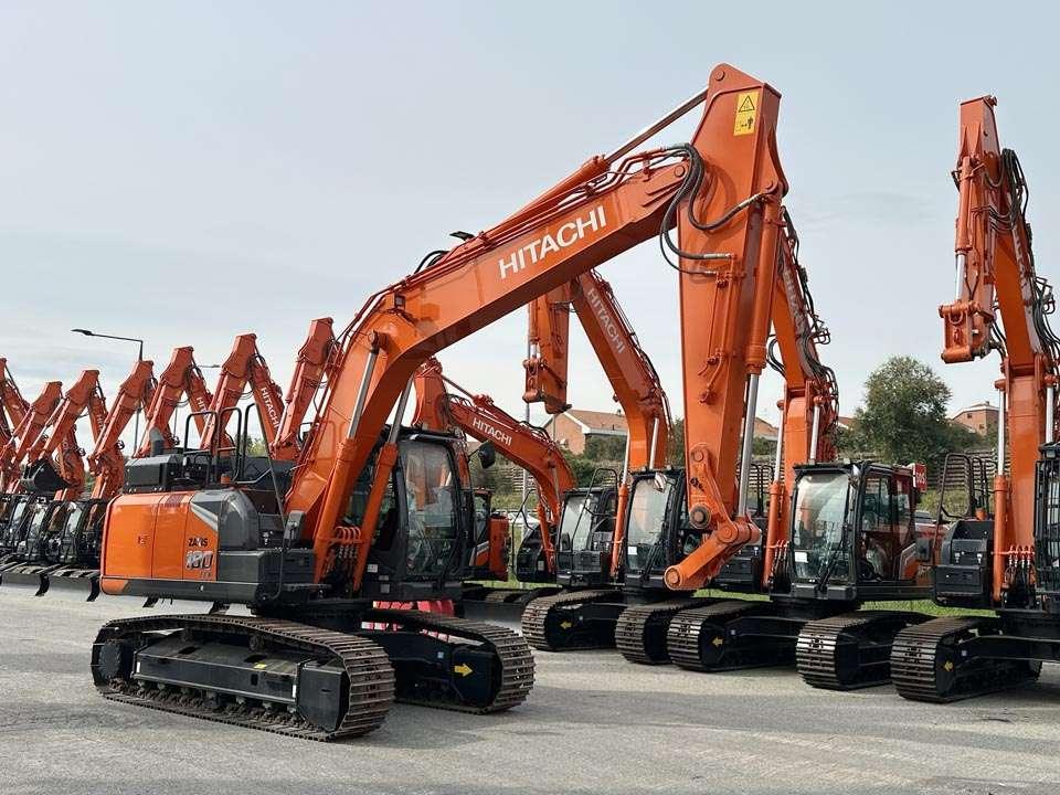 Hitachi ZX180LCN-7 Photo 18