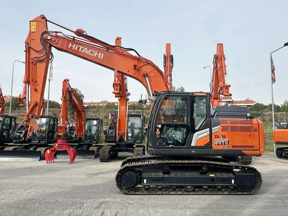 Hitachi ZX180LCN-7 Photo 2