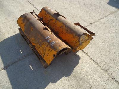 Track tensioner spring guard for Fiat Allis FL9 sold by OLM 90 Srl