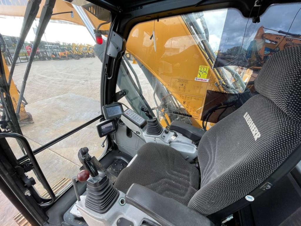 Liebherr R936NLC Photo 19