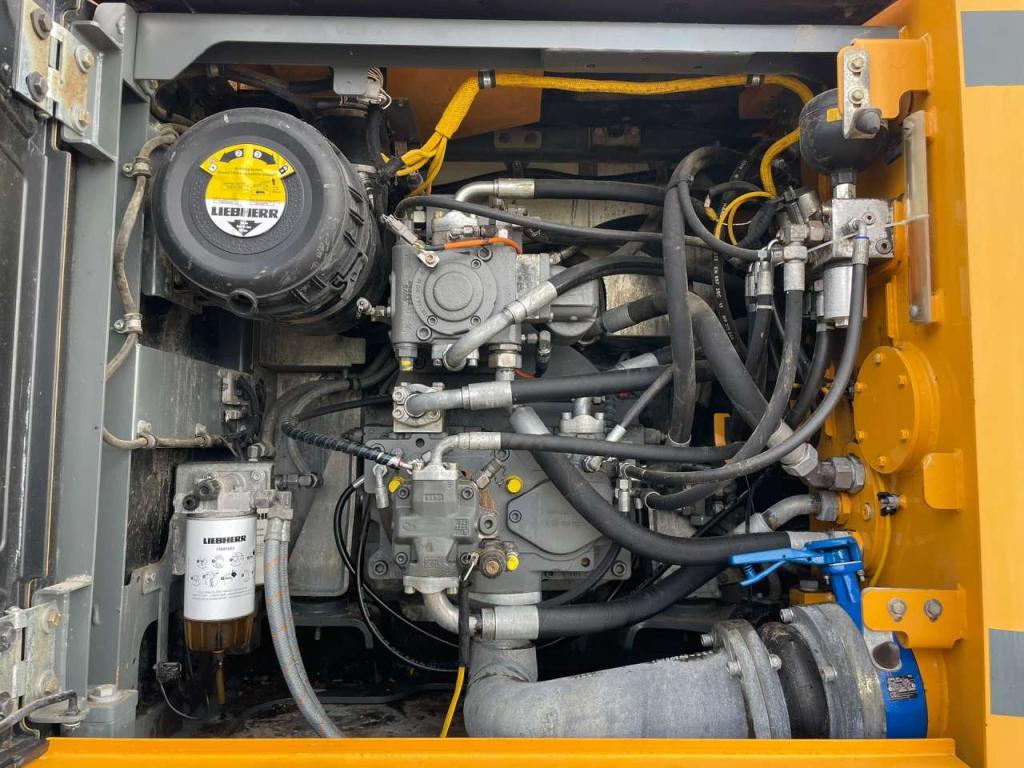 Liebherr R936NLC Photo 30