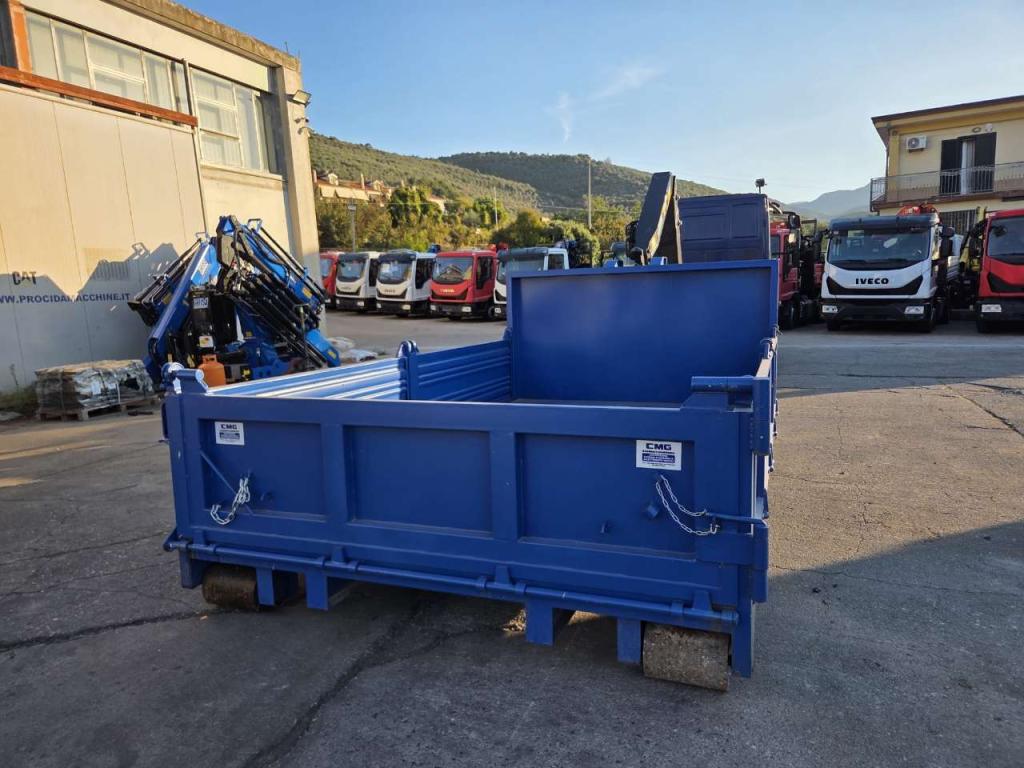 Iveco EUROCARGO CUBE 120-220 Photo 4