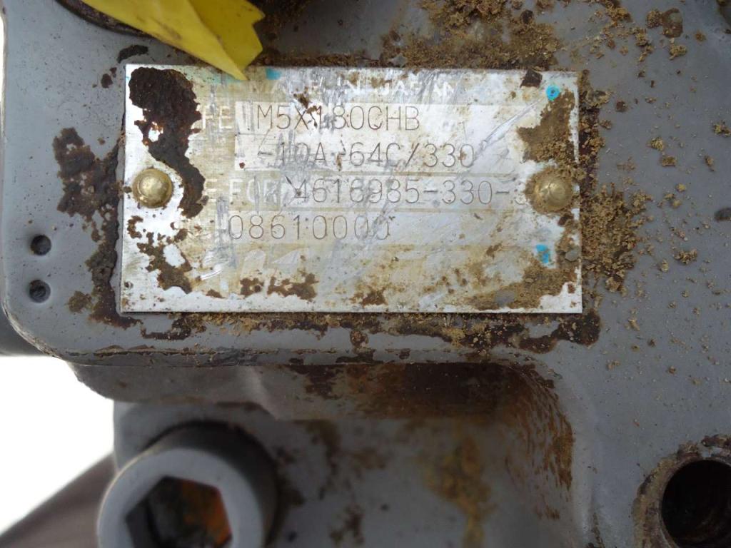 Turntable rotation motor for Hitachi ZAXIS 350-3 Photo 3