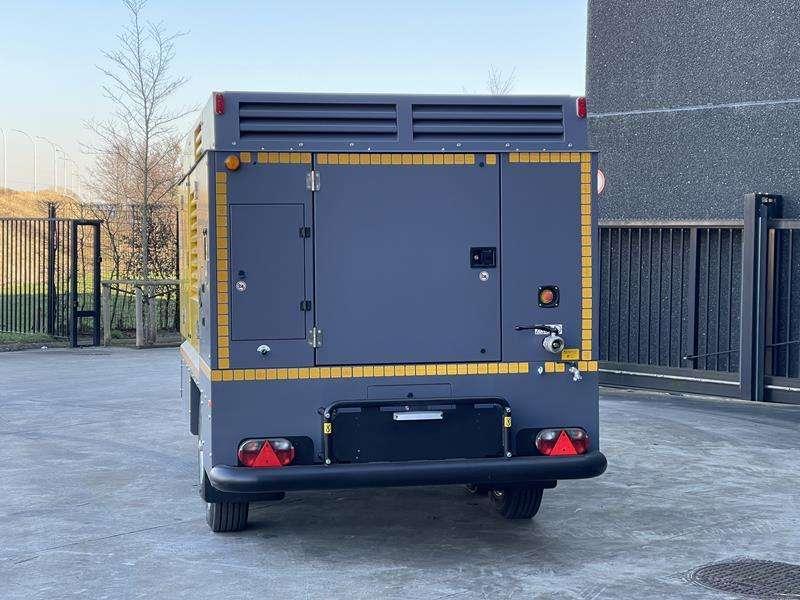 Atlas Copco V 28 STAGE V Photo 4