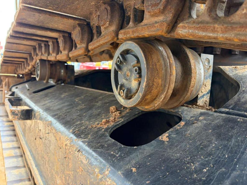 Caterpillar 330GC Photo 17