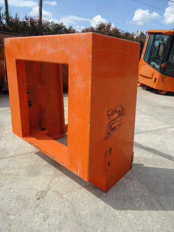 Radiator support for Fiat Kobelco W190 Photo 3