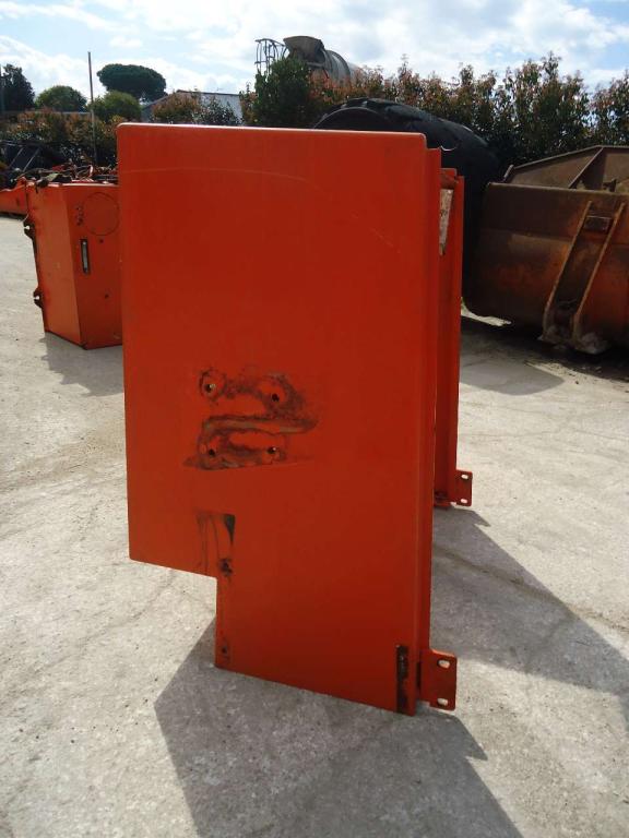 Radiator support for Fiat Kobelco W190 Photo 4