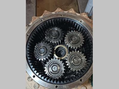 Traction drive for New Holland E 245 sold by PRV Ricambi Srl