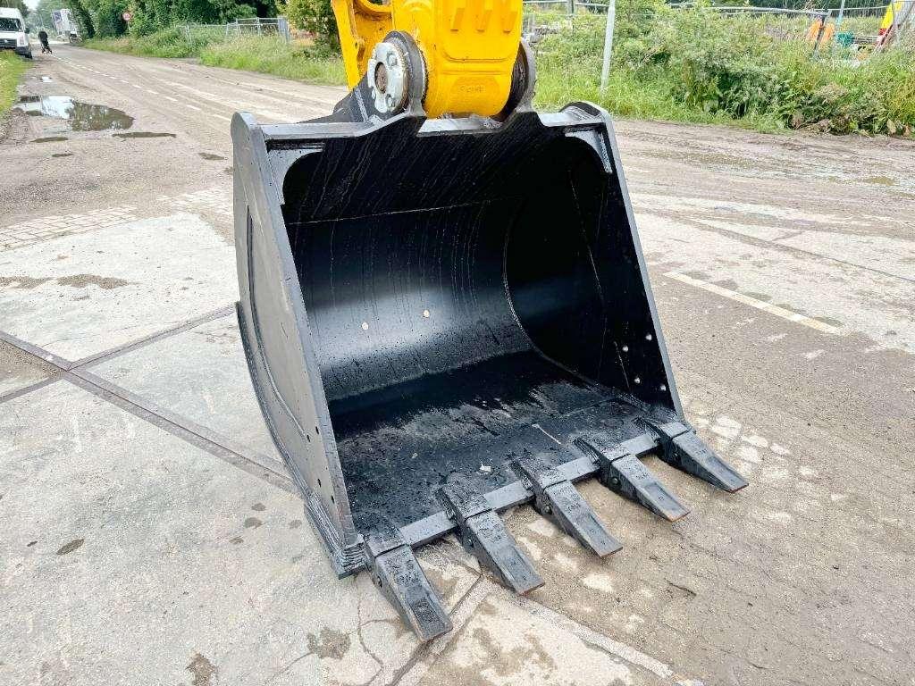 JCB 215LC - New / Unused / Hammer Lines Photo 14