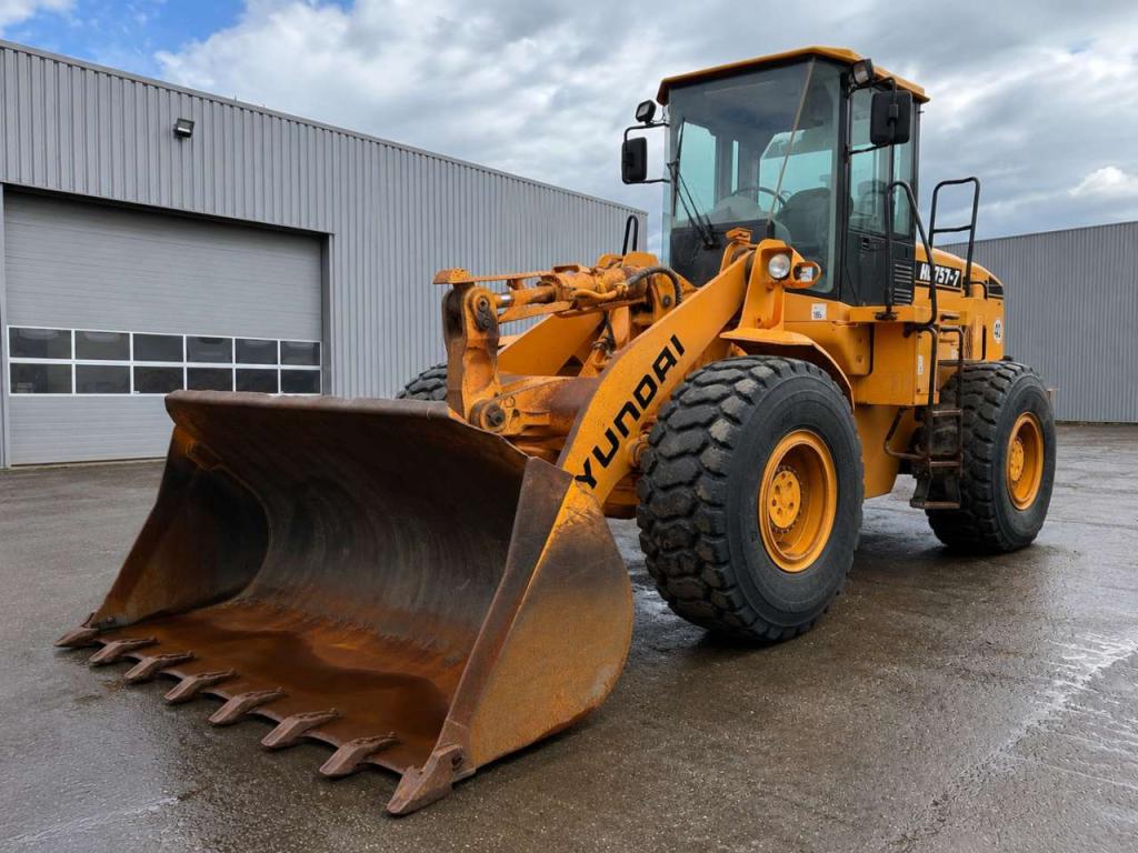 Hyundai HL757-7 Photo 1