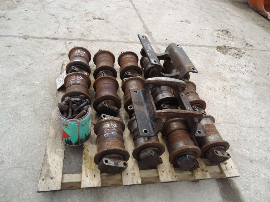 Track rollers for Hitachi ZX210.3-ZX240.3 Photo 3