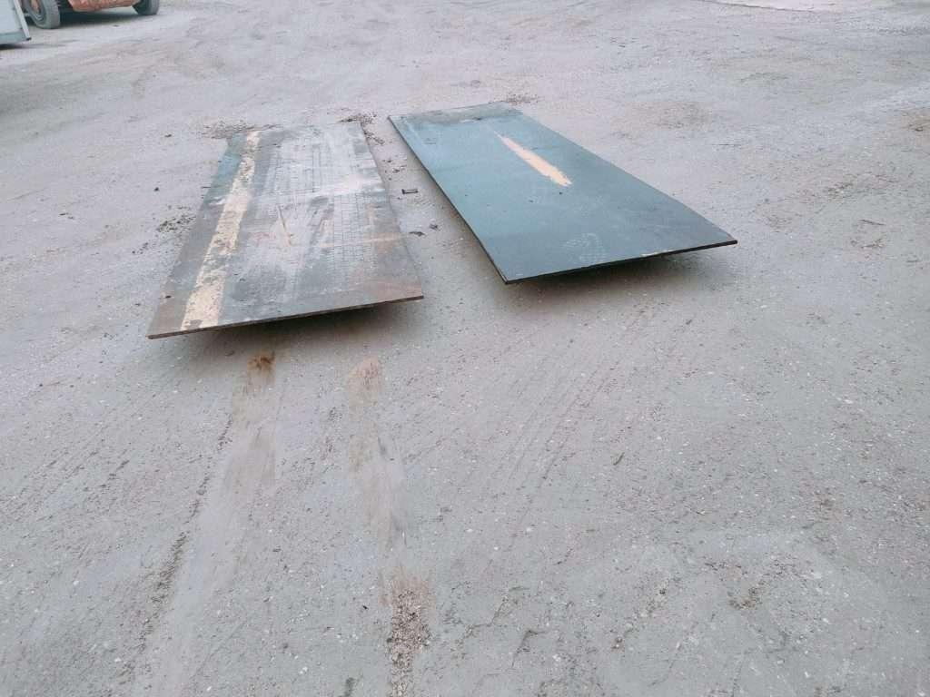 Potted J Box PEDANE IN FERRO PER CONTAINER - PEDANE IN FERRO PER CONTAINER for sale ...