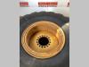 Tire with rim for Caterpillar 924G Photo 3 thumbnail