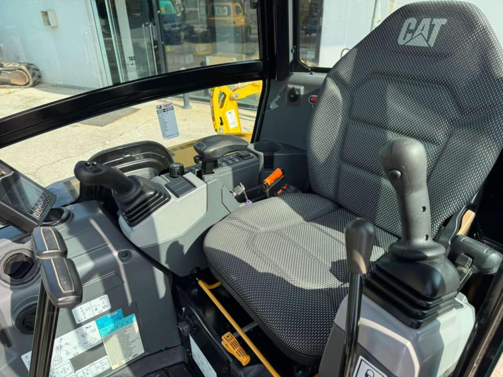 Caterpillar 303.5 Photo 6