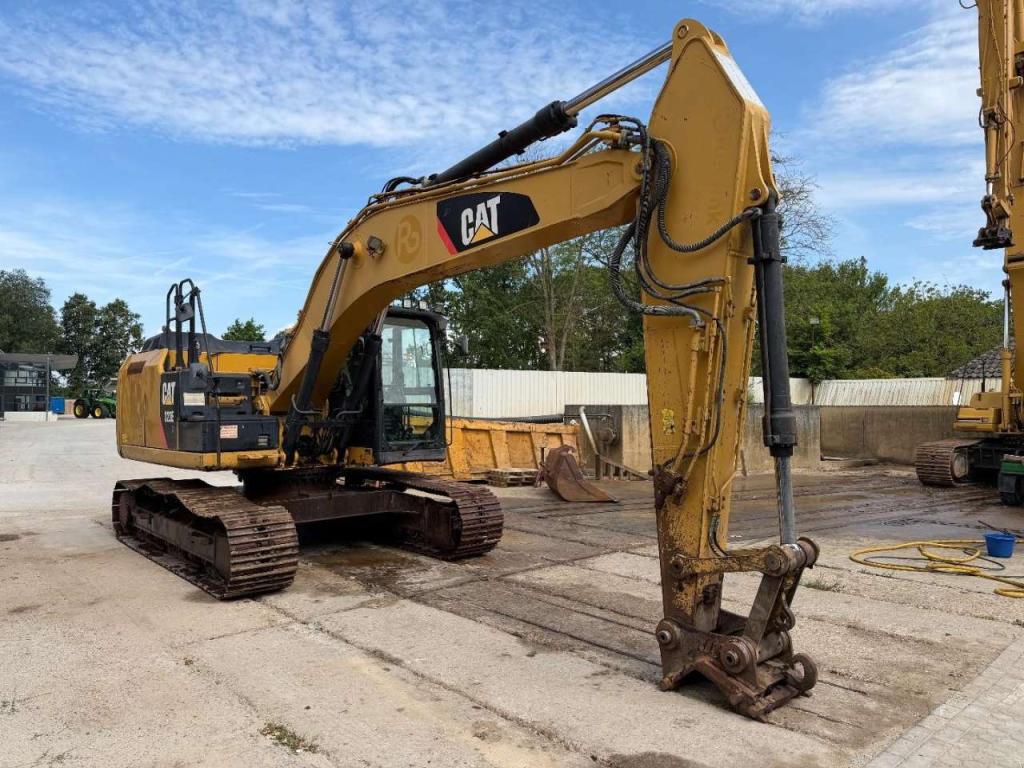 Caterpillar 323 EL Photo 2