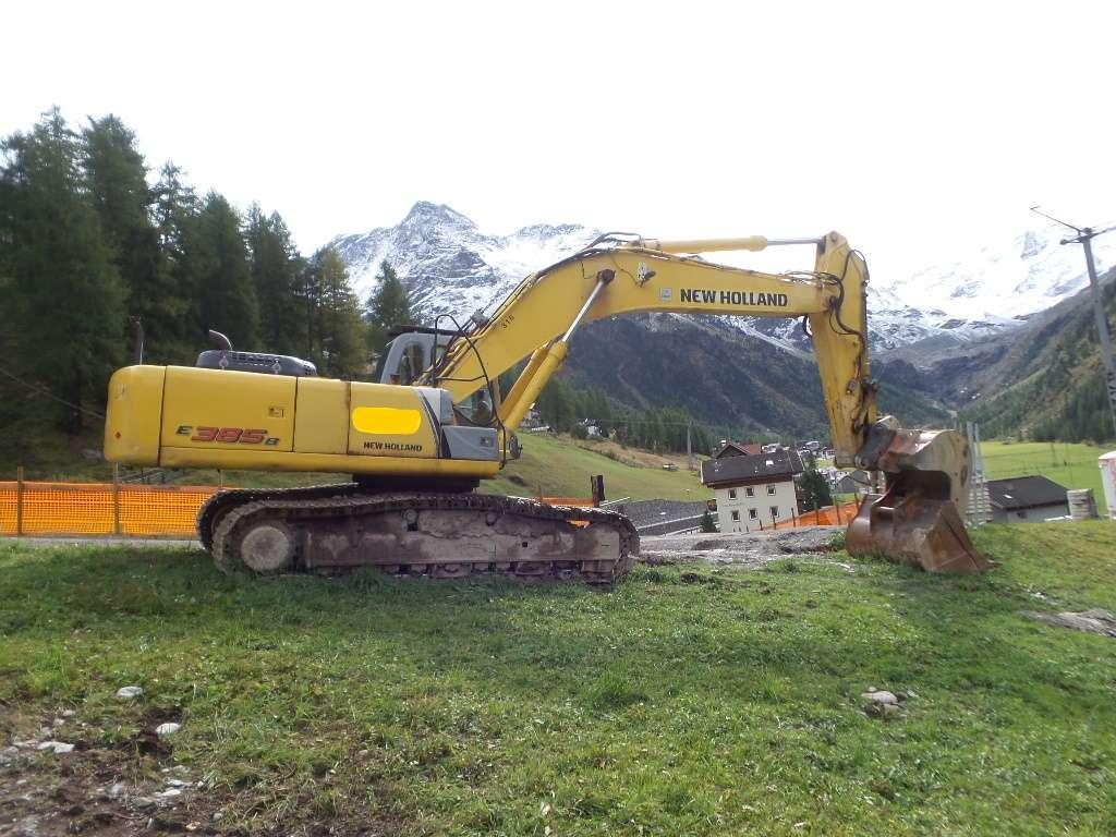 New Holland E 385 B Photo 6