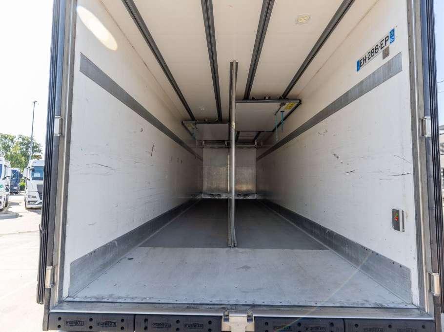 Scania R410 6X2+CHEREAU+CARRIER 1150 U MT-TRI-TEMP+DHOLLANDIA 2.5T. Photo 24