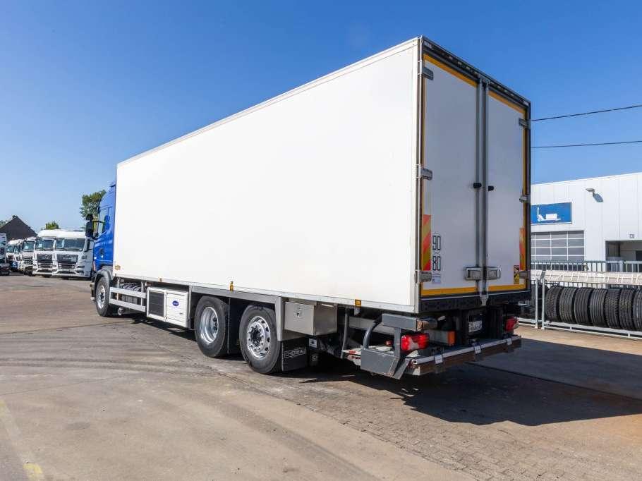 Scania R410 6X2+CHEREAU+CARRIER 1150 U MT-TRI-TEMP+DHOLLANDIA 2.5T. Photo 6