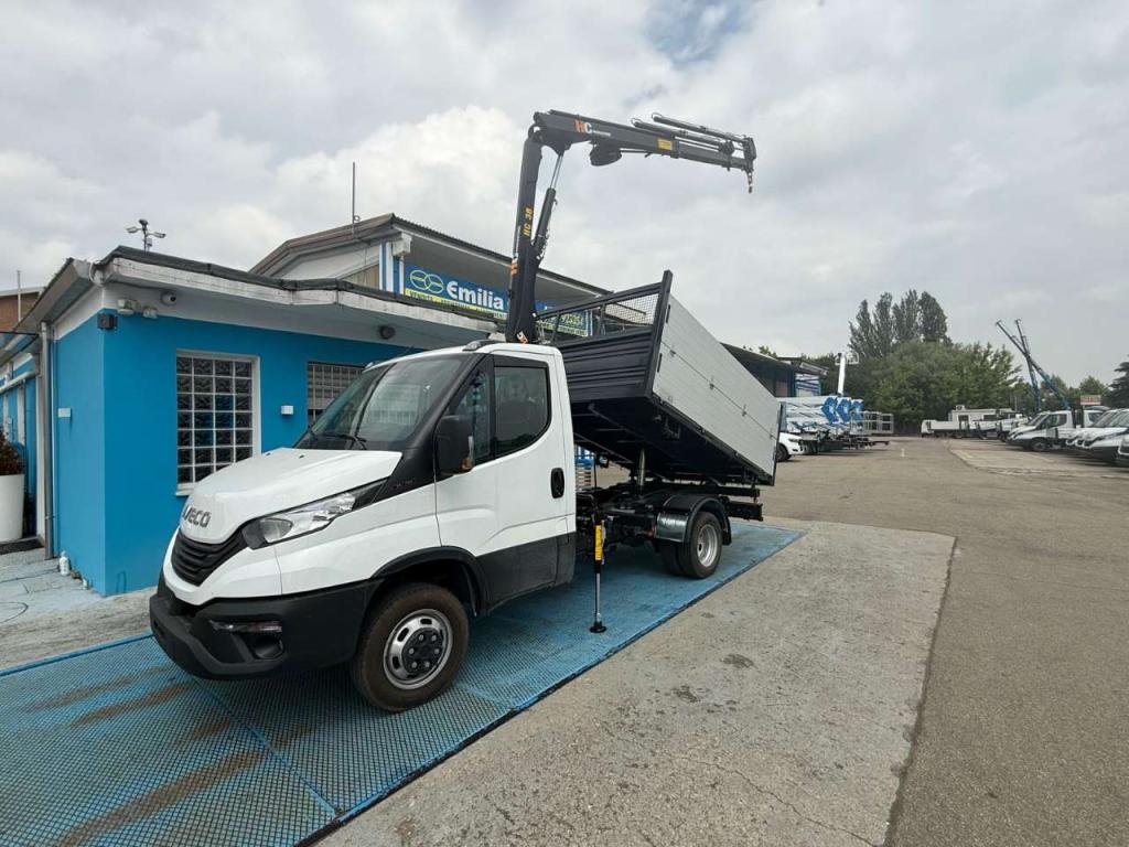 Iveco Daily 35-160con Gru HC 38 A3 Photo 1