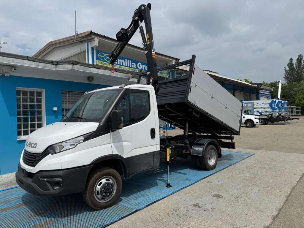 Iveco Daily 35-160con Gru HC 38 A3 Photo 5