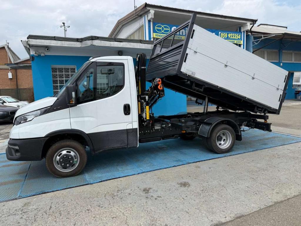 Iveco Daily 35-160con Gru HC 38 A3 Photo 8