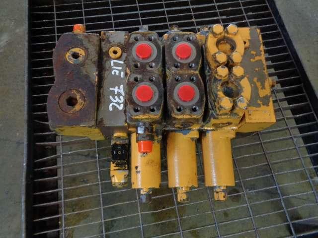 Hydraulic distributor for Liebherr PR 732 Photo 3