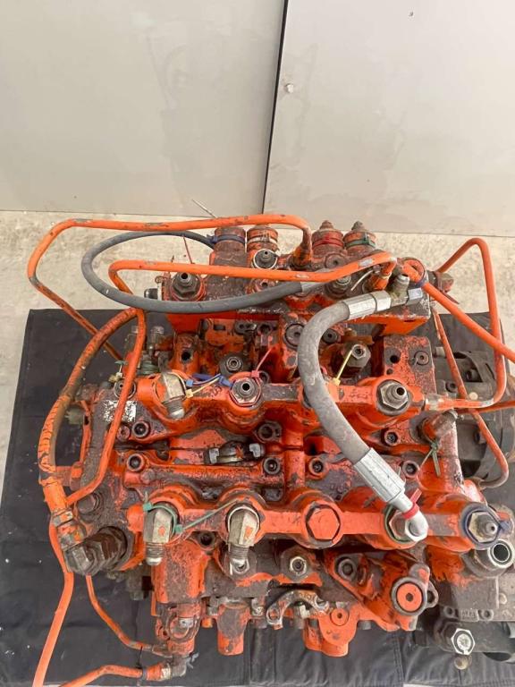 Fiat Hitachi EX235 Photo 4