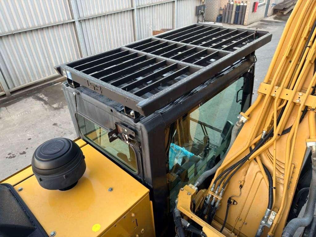 Caterpillar 320E L Photo 23
