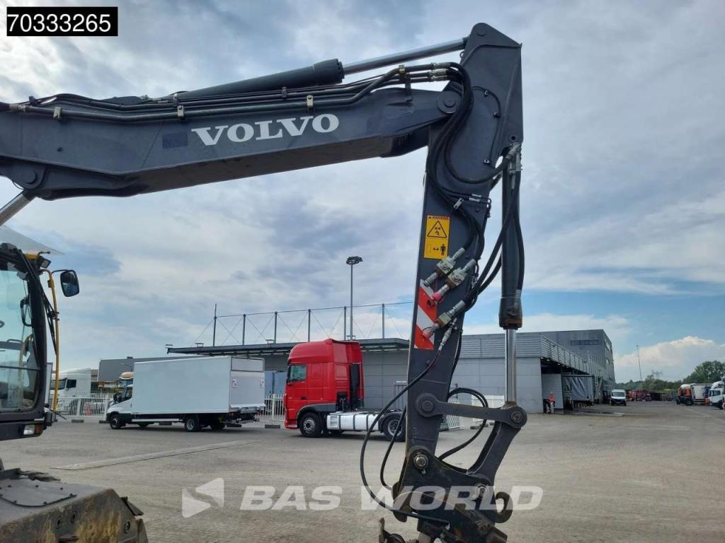 Volvo EW180 D Photo 10