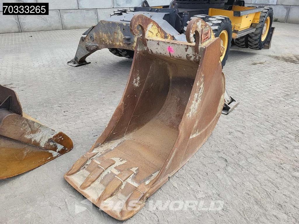 Volvo EW180 D Photo 16