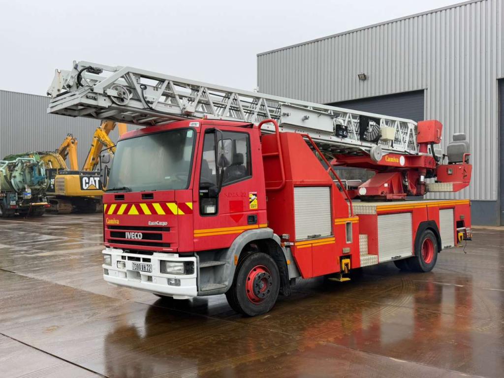 Iveco 130E23 4x2 Firetruck Photo 1