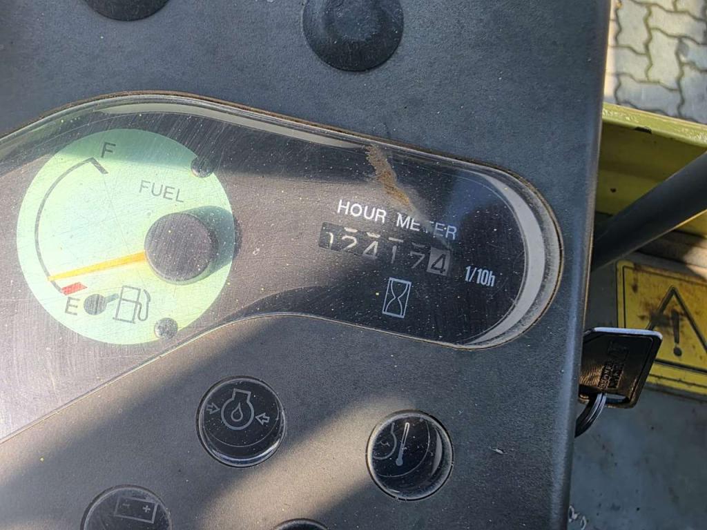 Yanmar SV 17 Photo 19
