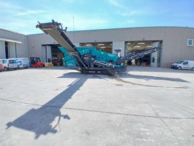 Powerscreen Warrio 800 sold by Impianti Industriali Srl