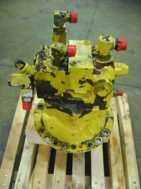 Turntable rotation motor for Komatsu PW 130 Photo 2
